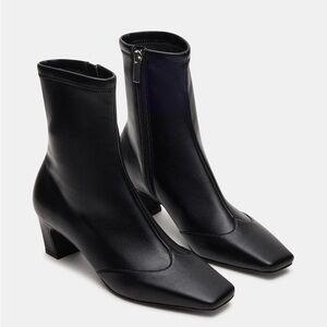 Steve Madden Jeter Black Ankle Boots